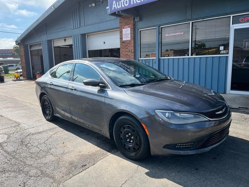 Chrysler 200  2015