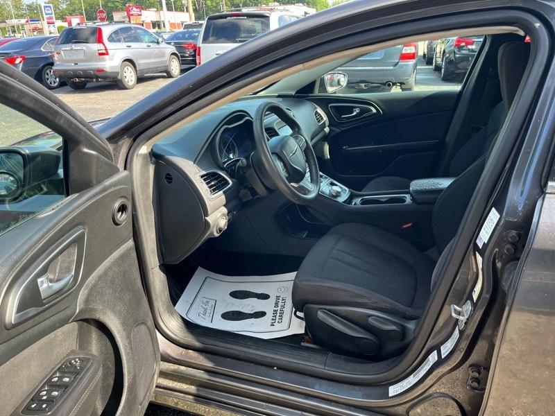 Chrysler 200  2015