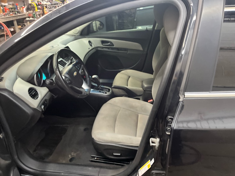 Chevrolet Cruze  2012