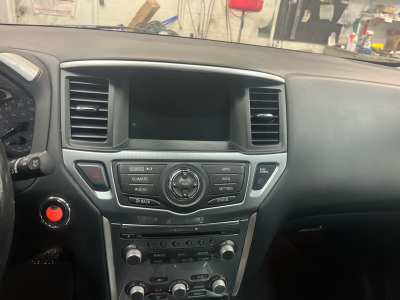 Nissan Pathfinder  2017