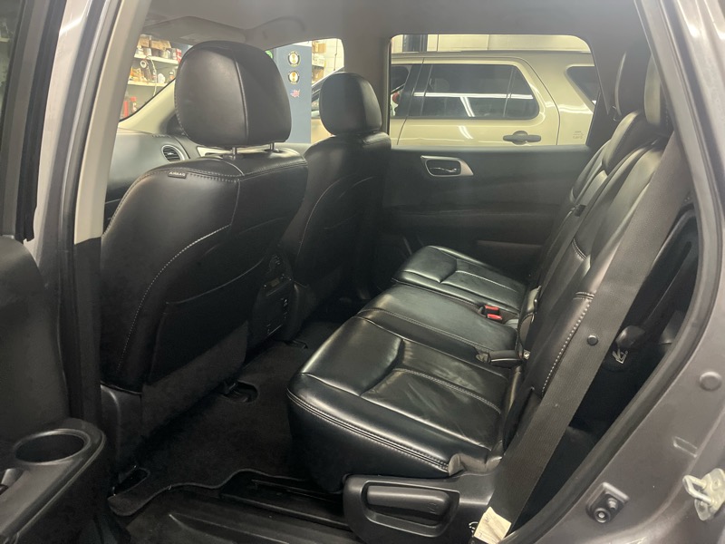 Nissan Pathfinder  2017