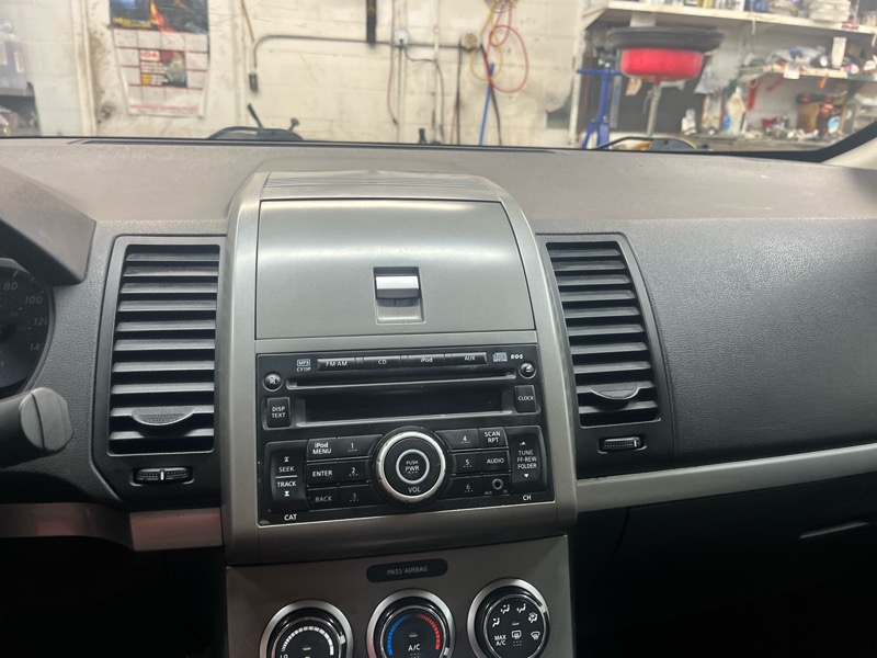 Nissan Sentra  2010