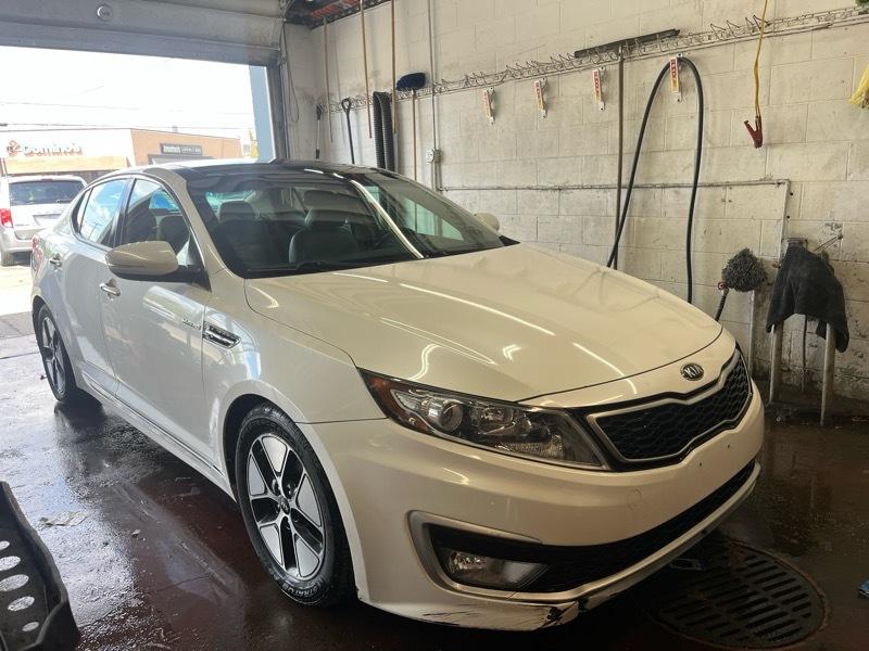 Kia Optima Hybrid  2013