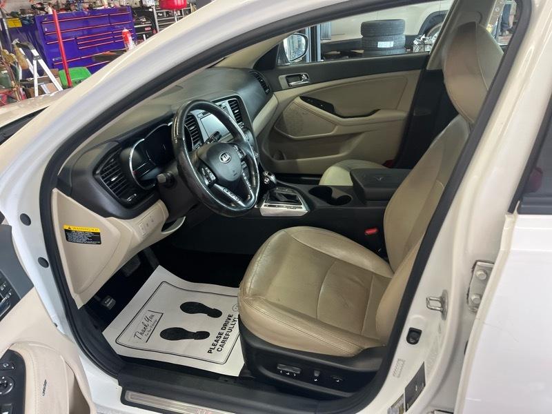 Kia Optima Hybrid  2013