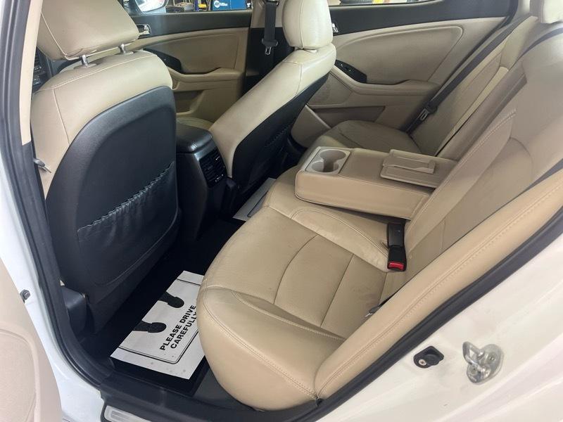 Kia Optima Hybrid  2013