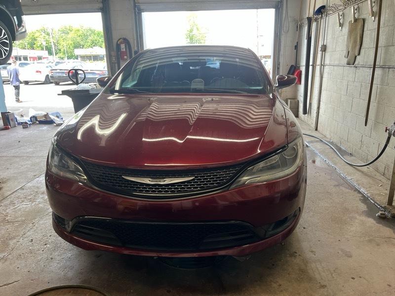 Chrysler 200  2016