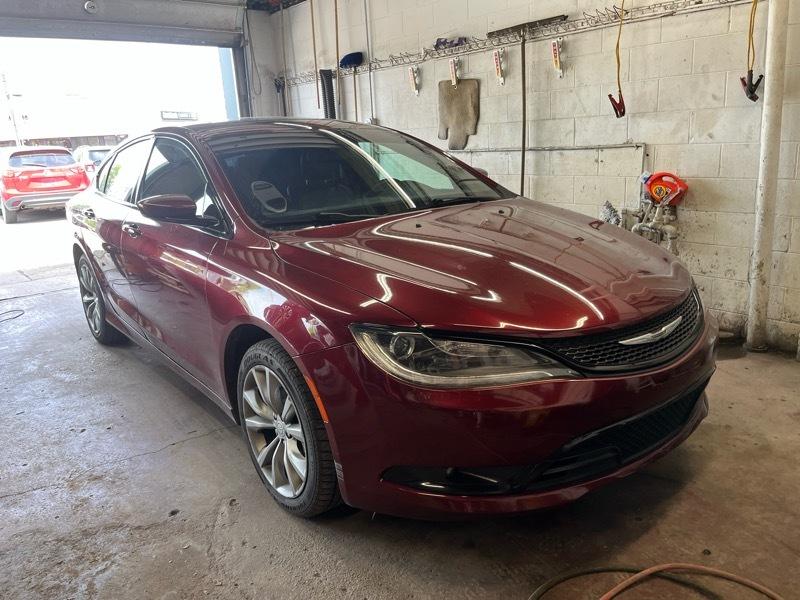 Chrysler 200  2016