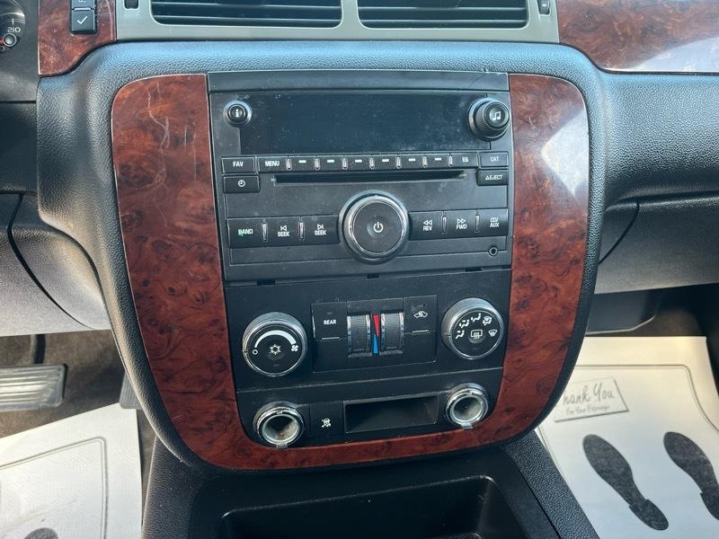 Chevrolet Tahoe  2011