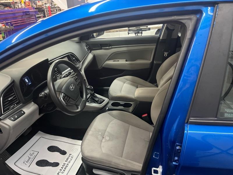 Hyundai Elantra  2018