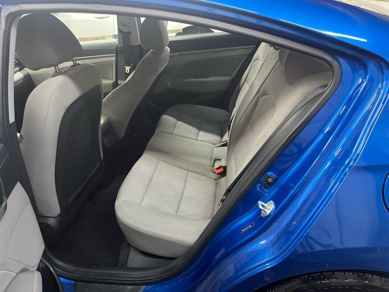 Hyundai Elantra  2018