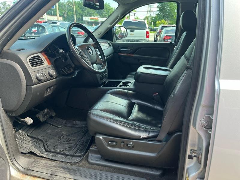 GMC Yukon  2011