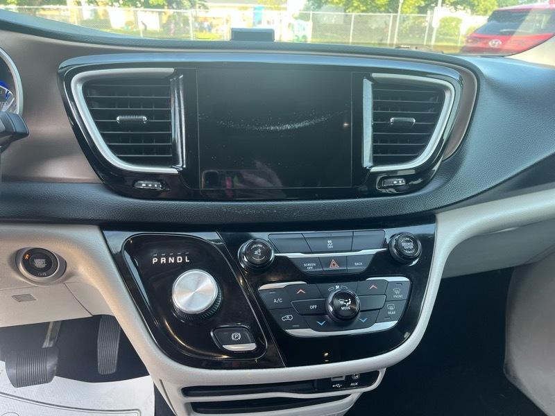 Chrysler Pacifica  2017