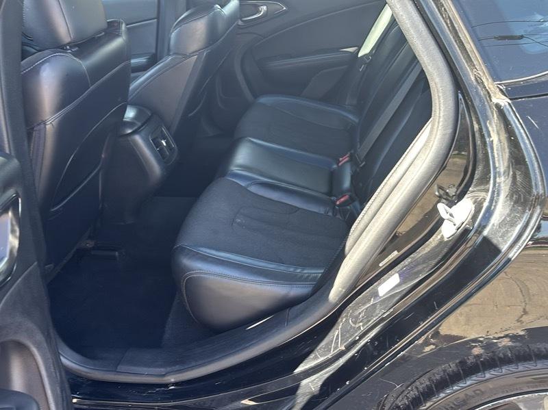Chrysler 200  2015