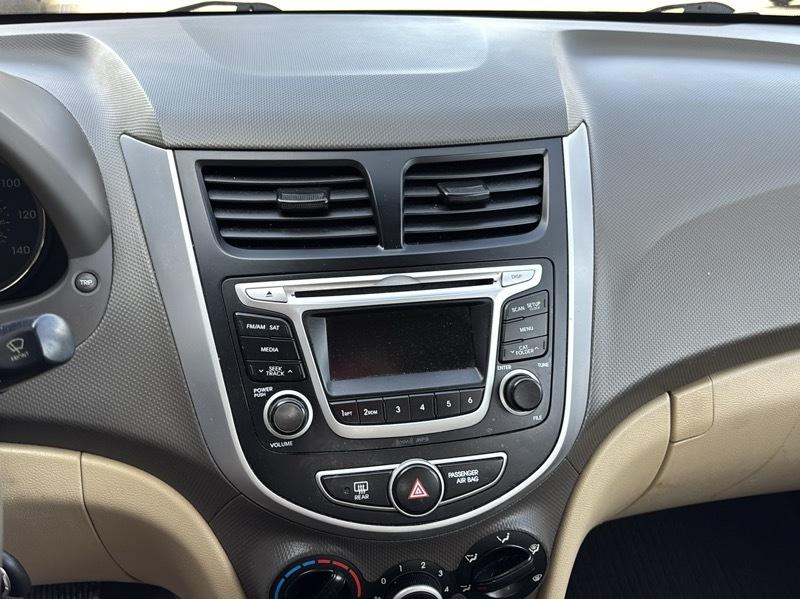 Hyundai Accent GLS 2014