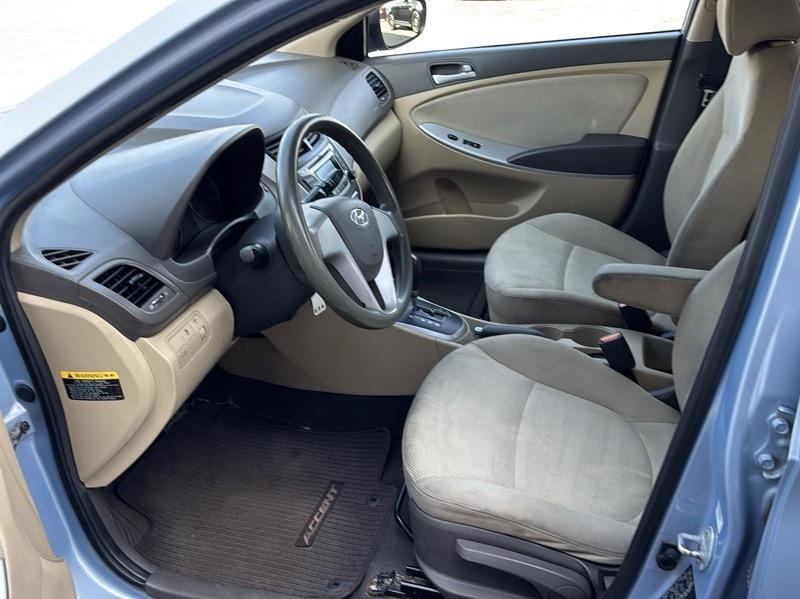 Hyundai Accent GLS 2014