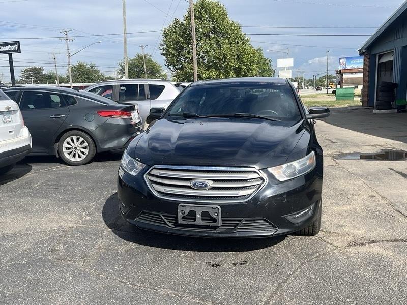 Ford Taurus  2016