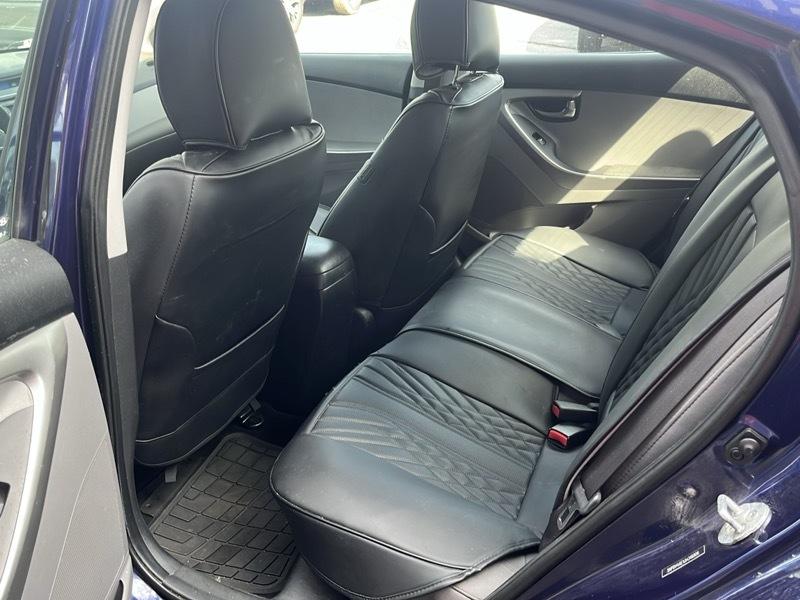 Hyundai Elantra  2013