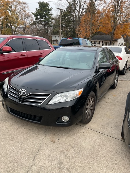 Toyota Camry SE 6-Spd MT 2010