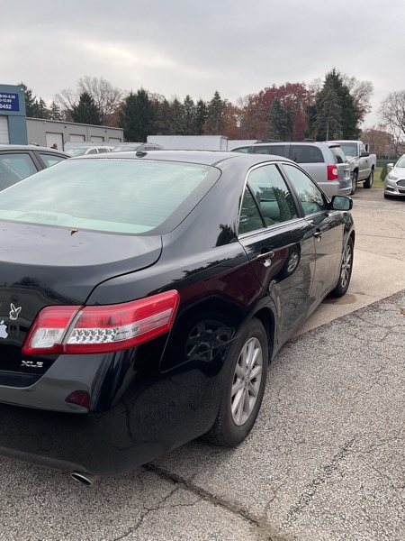 Toyota Camry SE 6-Spd MT 2010