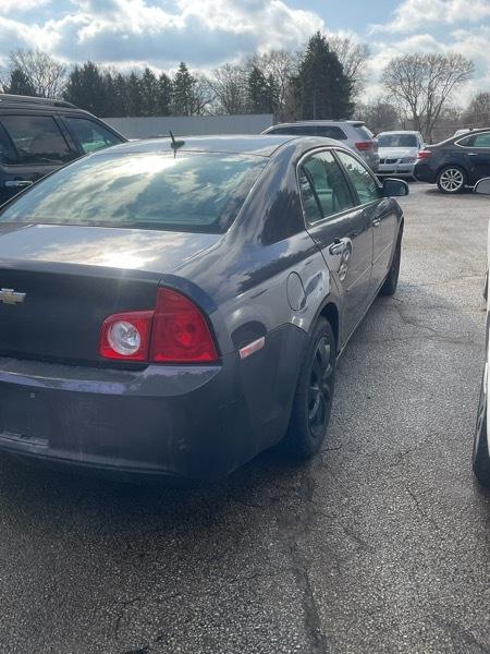 Chevrolet Malibu LS 2011