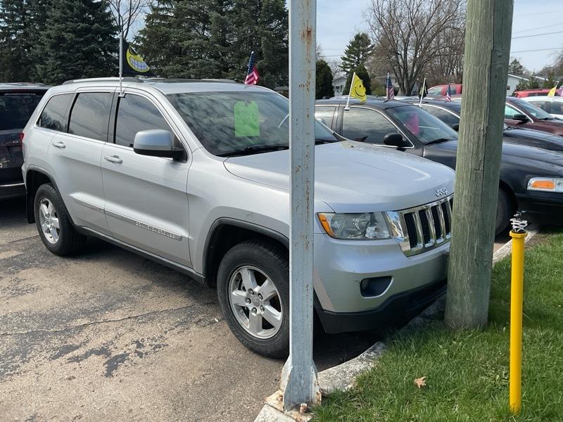 Jeep Grand Cherokee Laredo 4WD 2011