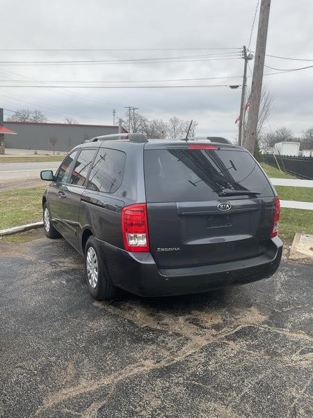 Kia Sedona LX LWB 2012