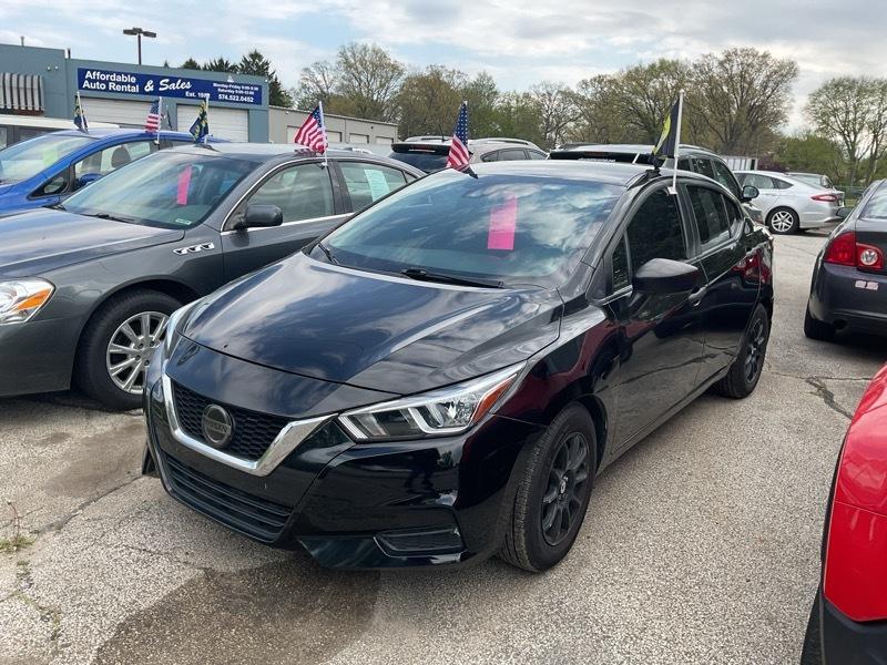 Nissan Versa S CVT 2020