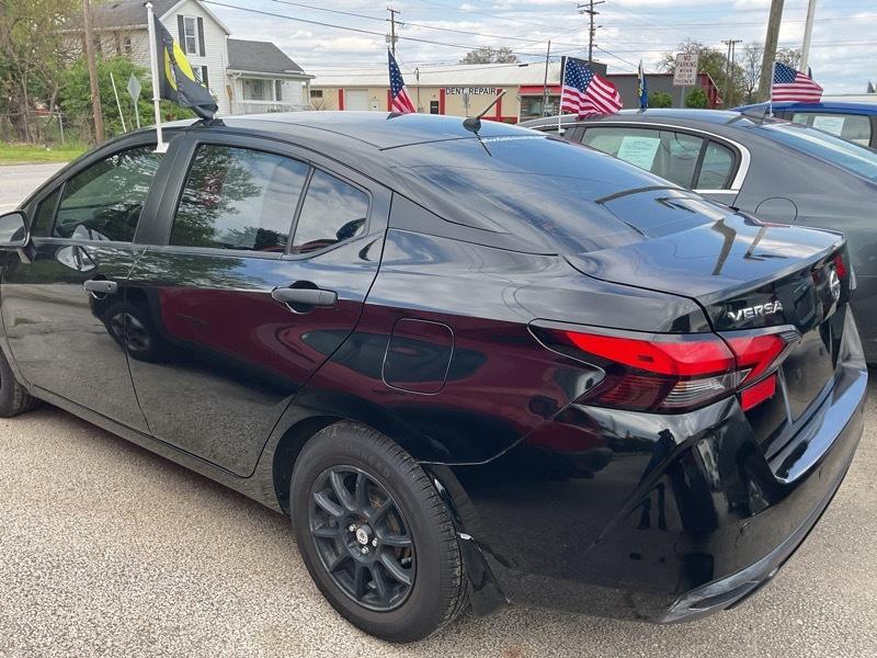 Nissan Versa S CVT 2020