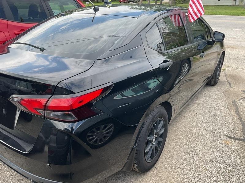 Nissan Versa S CVT 2020