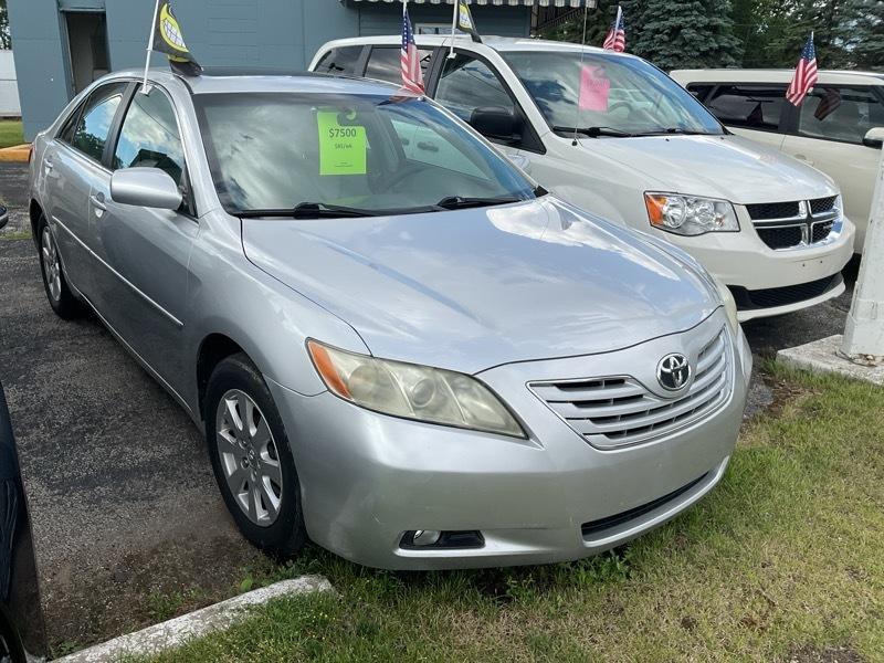 Toyota Camry SE 5-Spd AT 2009