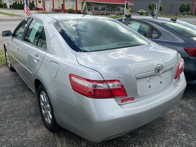 Toyota Camry SE 5-Spd AT 2009