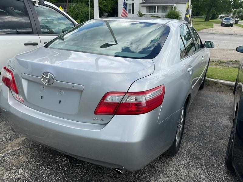 Toyota Camry SE 5-Spd AT 2009