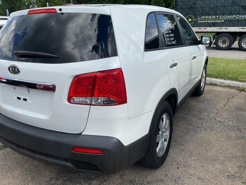 Kia Sorento LX 2WD 2012