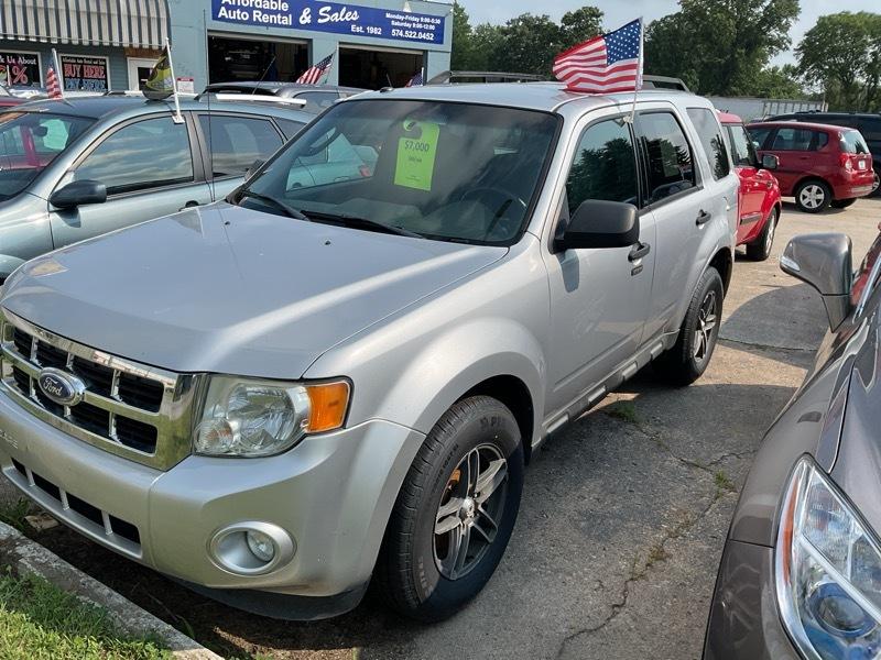 Ford Escape XLT 4WD 2011