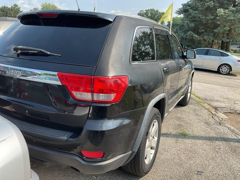 Jeep Grand Cherokee Laredo 4WD 2011