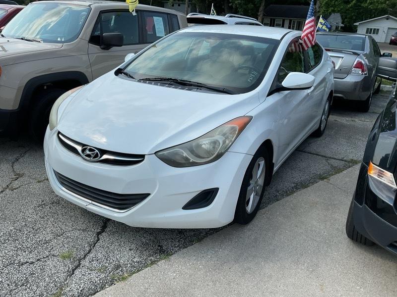 Hyundai Elantra GLS M/T 2013