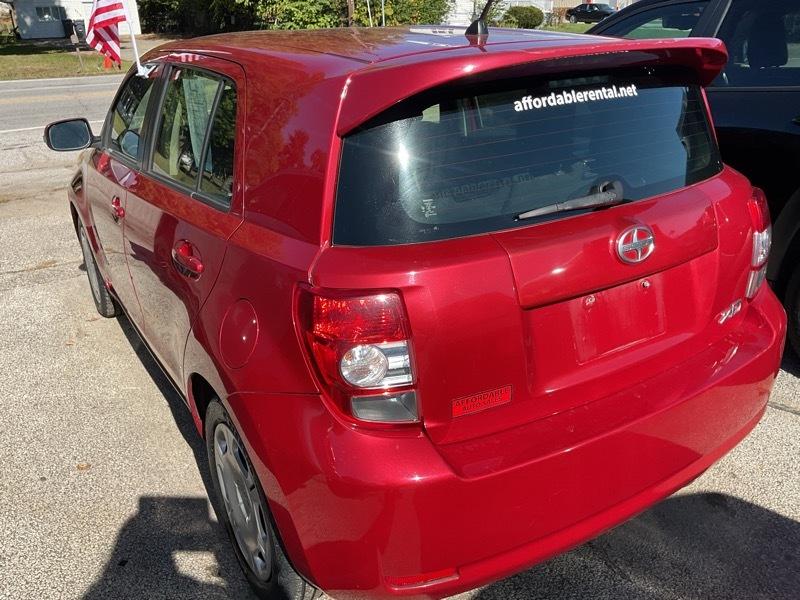 Scion xD 5-Door Hatchback 5-Spd MT 2012
