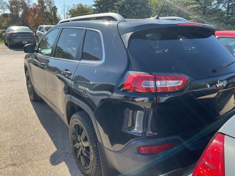 Jeep Cherokee Limited FWD 2015