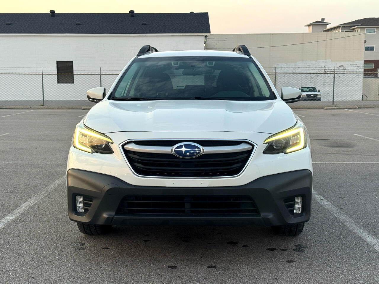 2022 Subaru Outback Premium photo 2