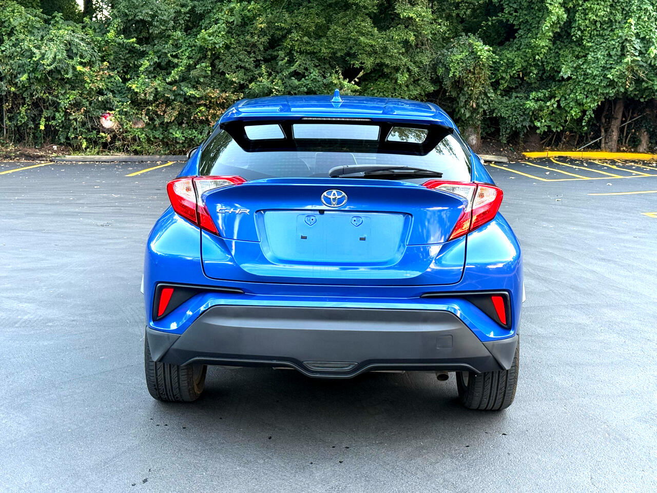 Toyota C-HR XLE 2019 Toyota C-HR XLE 2019
