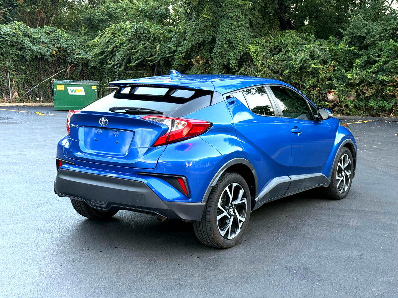 Toyota C-HR XLE 2019 Toyota C-HR XLE 2019