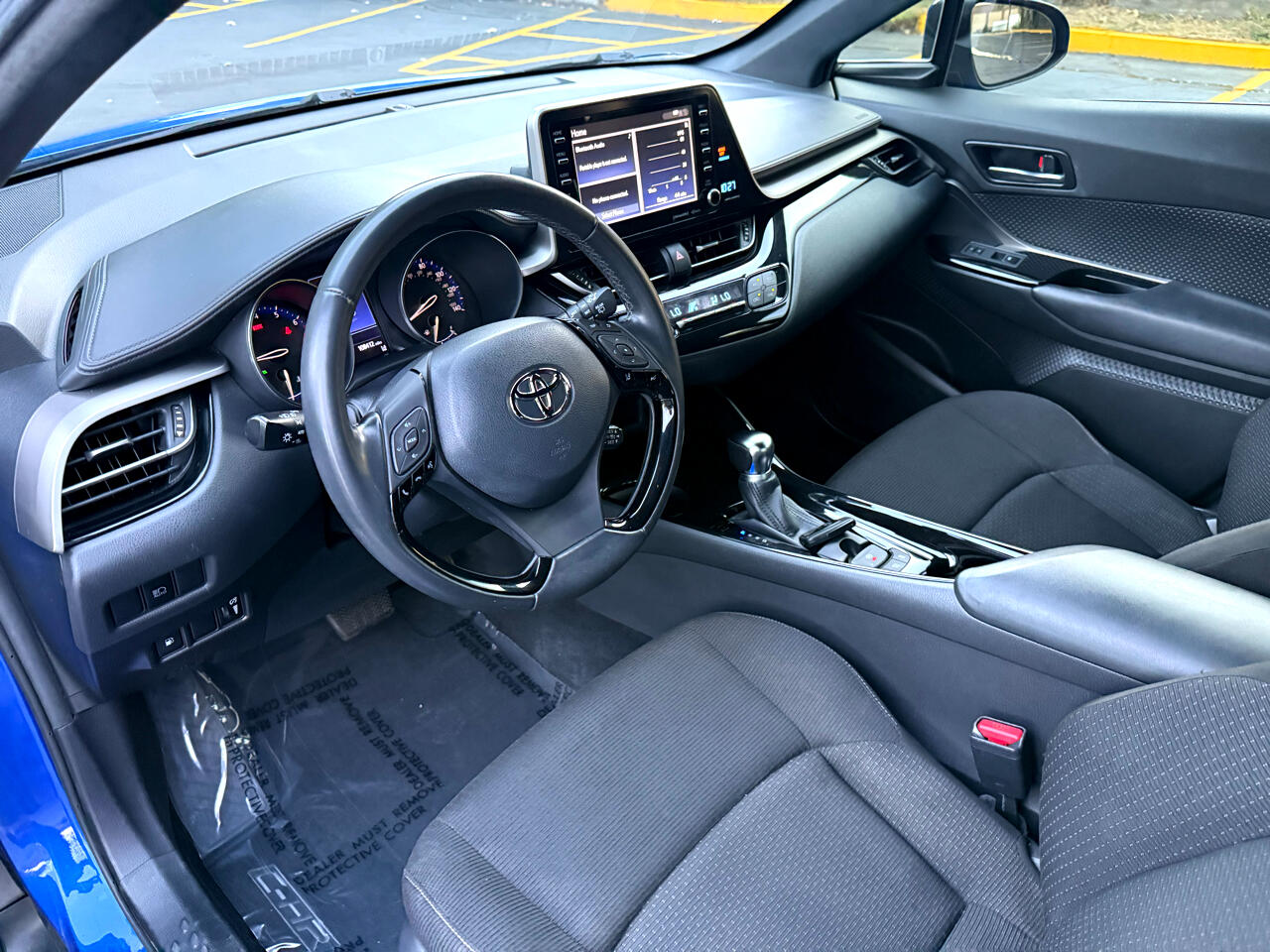 Toyota C-HR XLE 2019 Toyota C-HR XLE 2019