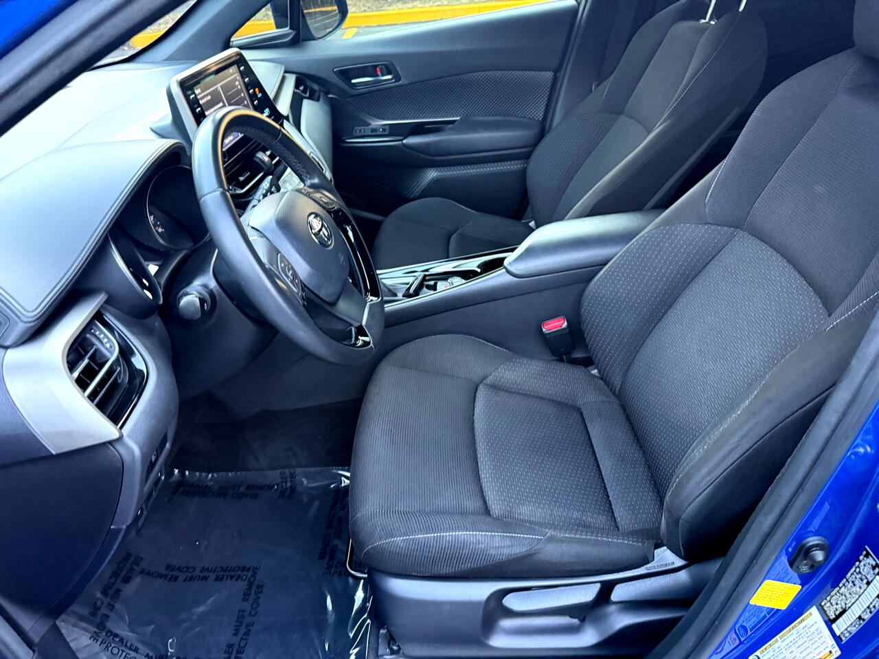 Toyota C-HR XLE 2019 Toyota C-HR XLE 2019