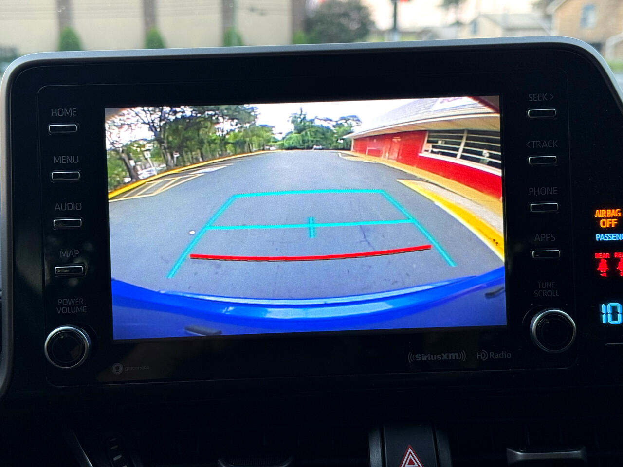 Toyota C-HR XLE 2019 Toyota C-HR XLE 2019