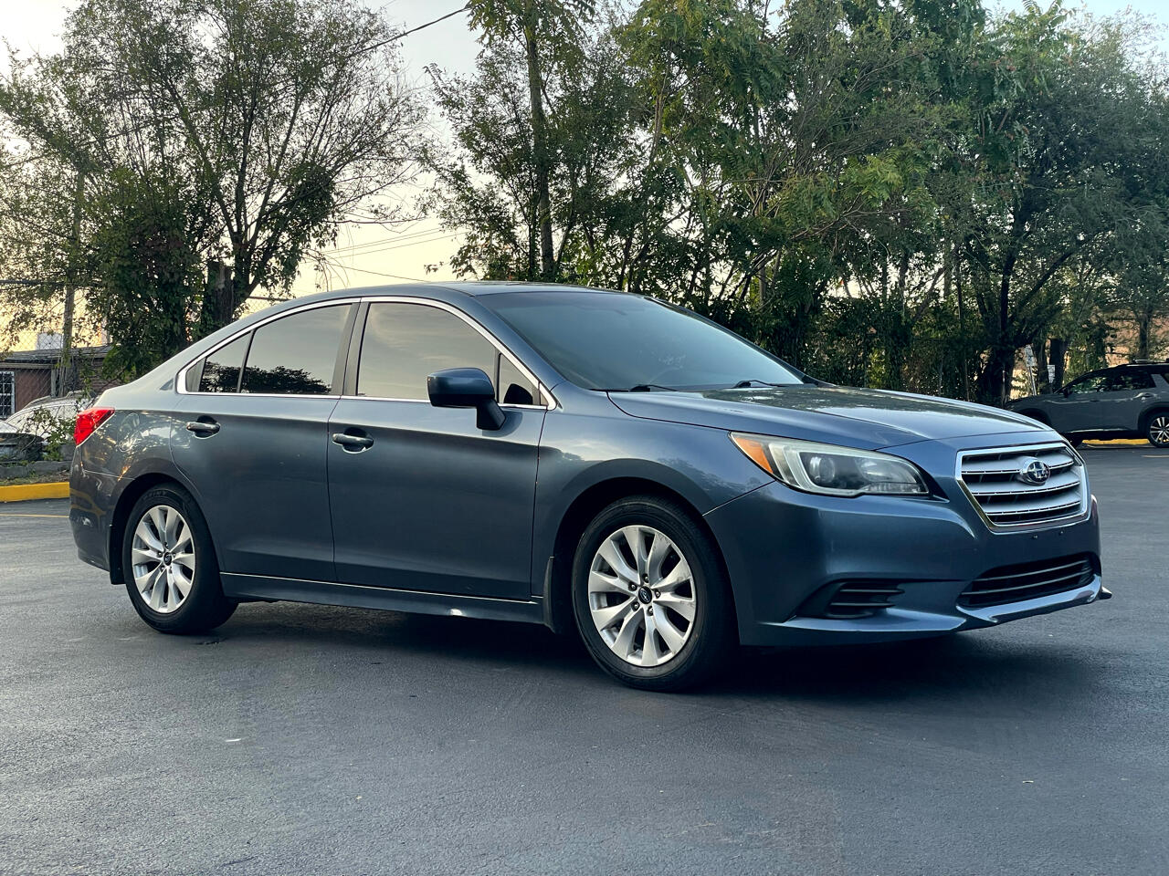 2015 Subaru Legacy 2.5i Premium photo 3