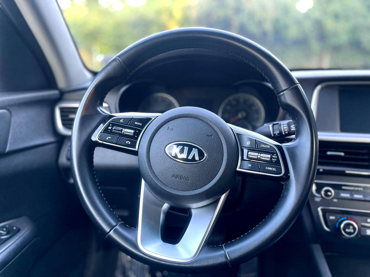 2019 Kia Optima LX photo 27