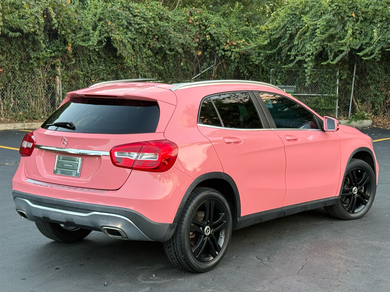 2018 Mercedes Benz GLA 250 4MATIC photo 4