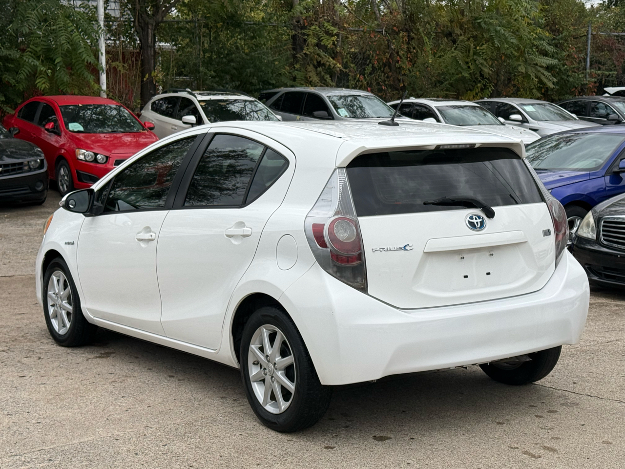 Toyota Prius c One 2013 Toyota Prius c One 2013