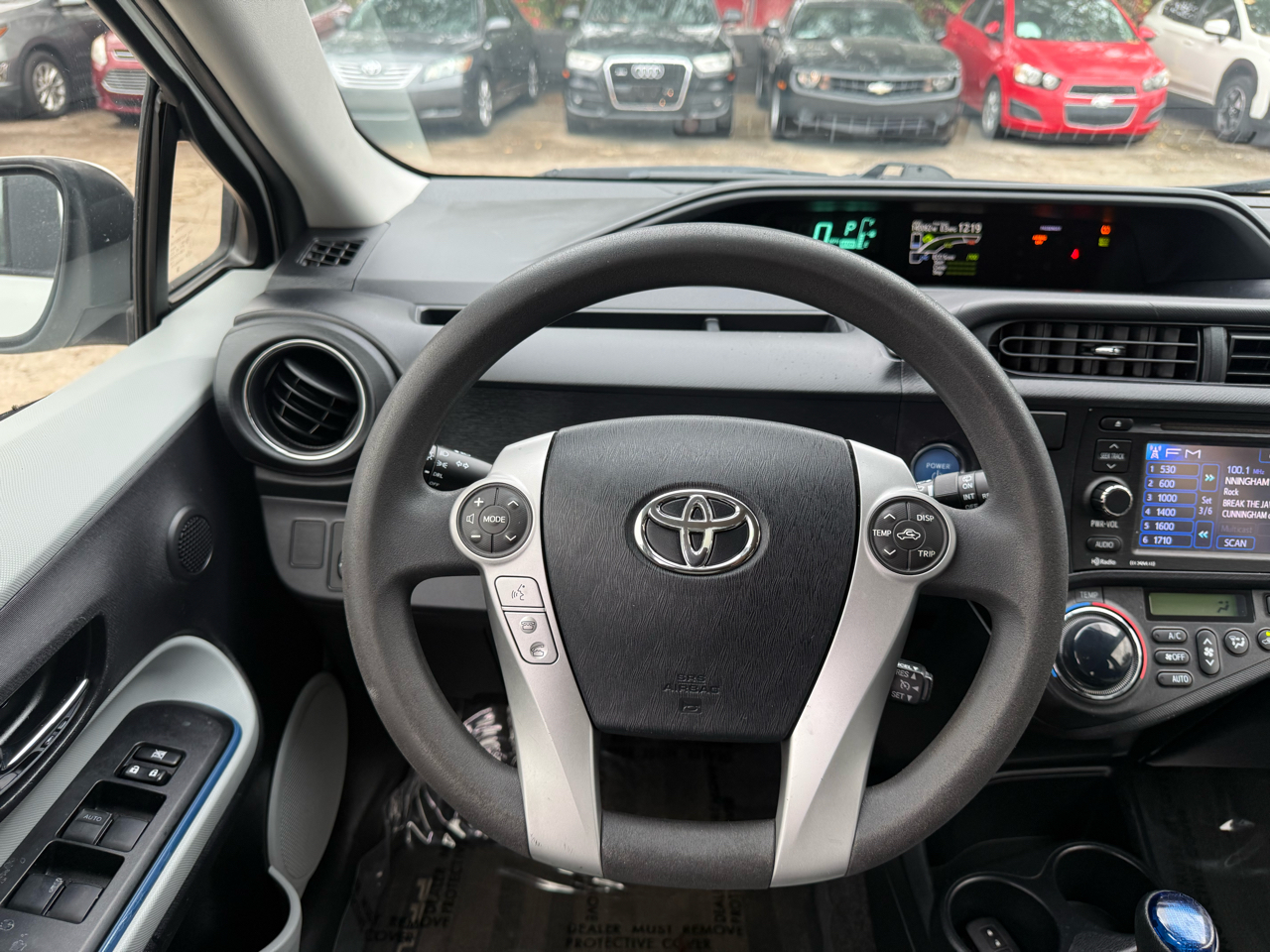 Toyota Prius c One 2013 Toyota Prius c One 2013