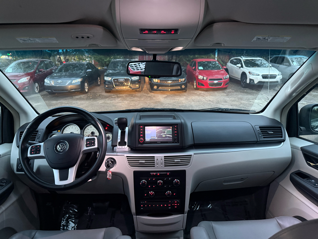 Volkswagen Routan SE 2013 Volkswagen Routan SE 2013